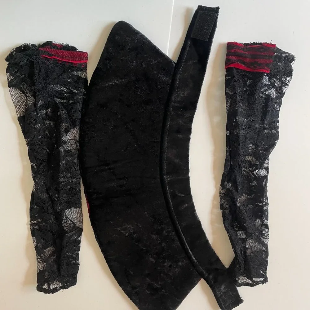 Vampire “Vampirina” Costume Black Red Lace Girls Size Large 12/14